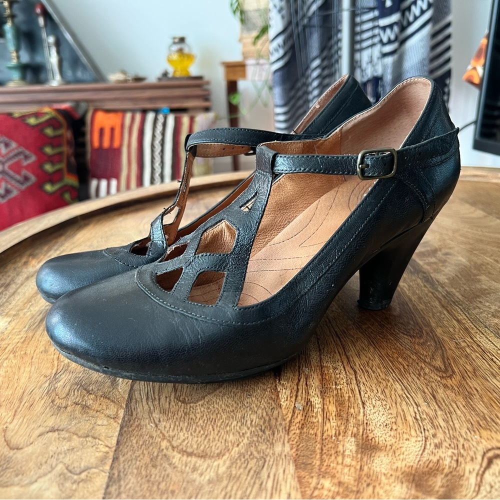 Chic Black T-Strap Heels